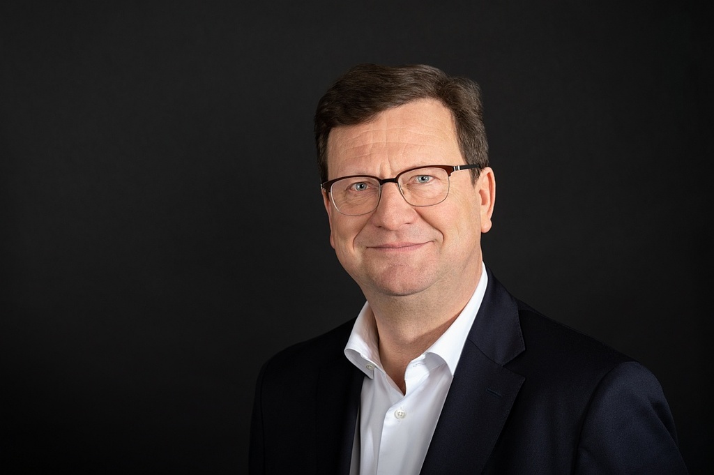 Gerald Kink 1PMF_3028_2000x1331px_72dpi.jpg