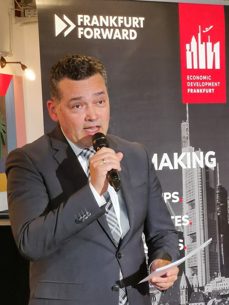 Geschaeftsfuehrer Wifoe_Oliver Schwebel_IMG_20201022_171127.jpg