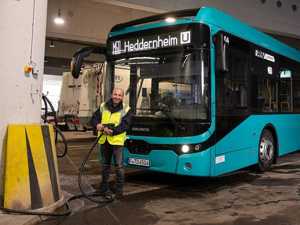 traffiQ_2021-016_E-Busse_Bild 1_Foto_traffiQ-Krutsch.jpg