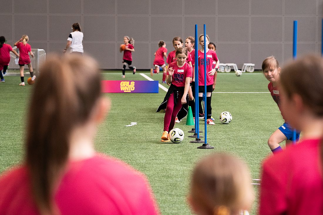 Maedchentrainieren 1 is